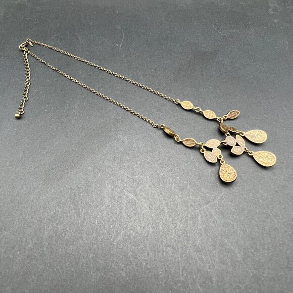 Avon SAQ Necklace Y Drop Bib‎ Blue Green Multishape Stones Brass Tone Chain - Picture 2 of 7